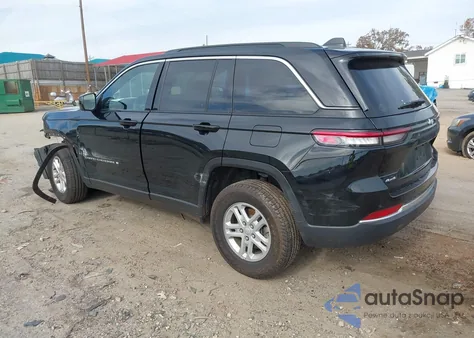 2025 Jeep Grand Cherokee Laredo 4X4 z USA, uszkodzony, nr VIN 1C4RJHAG0SC286268